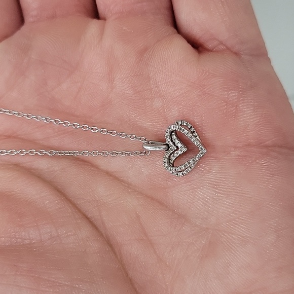 The Kindred Heart from Vera Wang Love Collection Diamond Mini Pendant - Picture 2 of 4